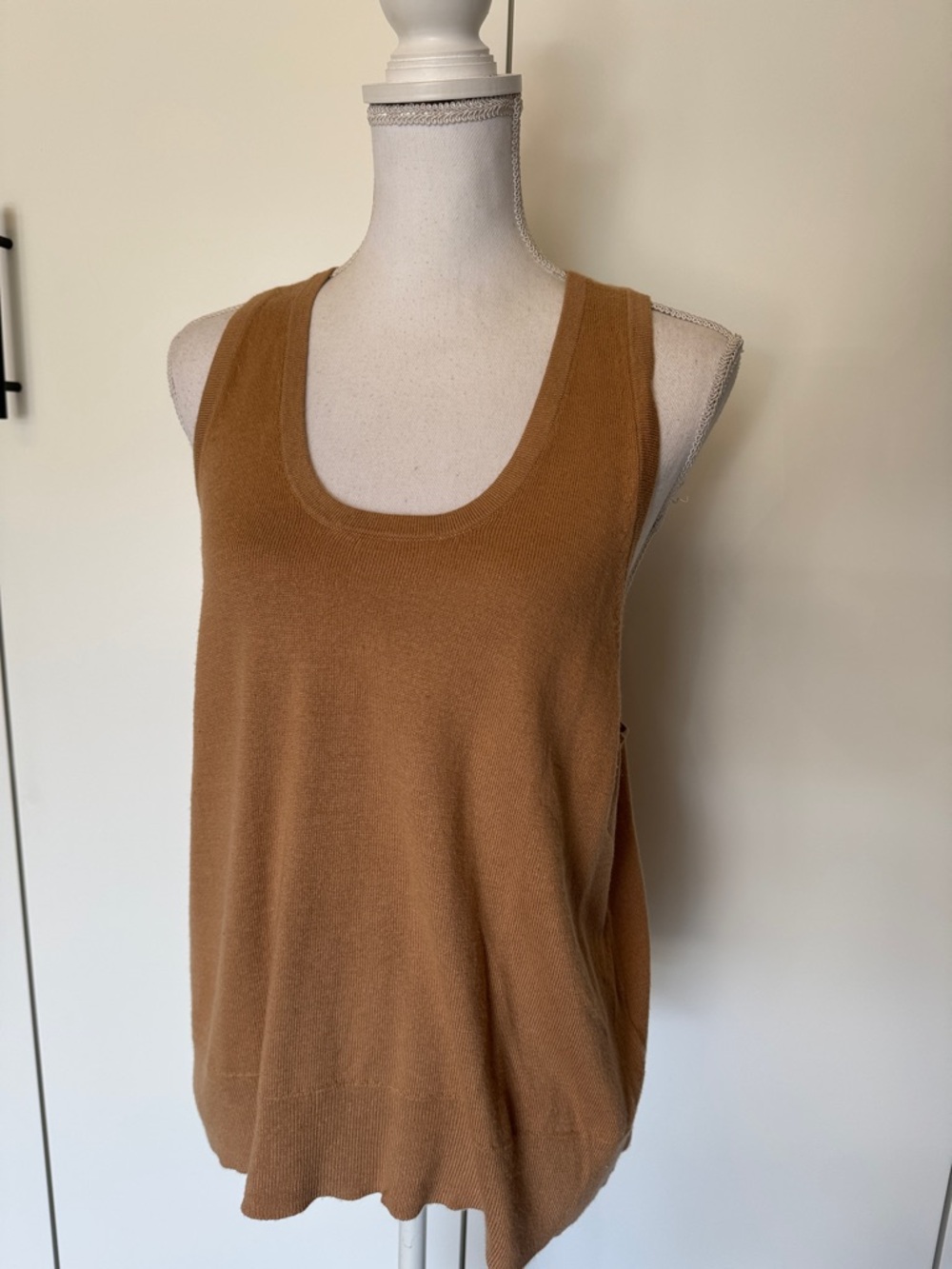 Banana Republic Factory Camel Brown Knit Tank, size XL